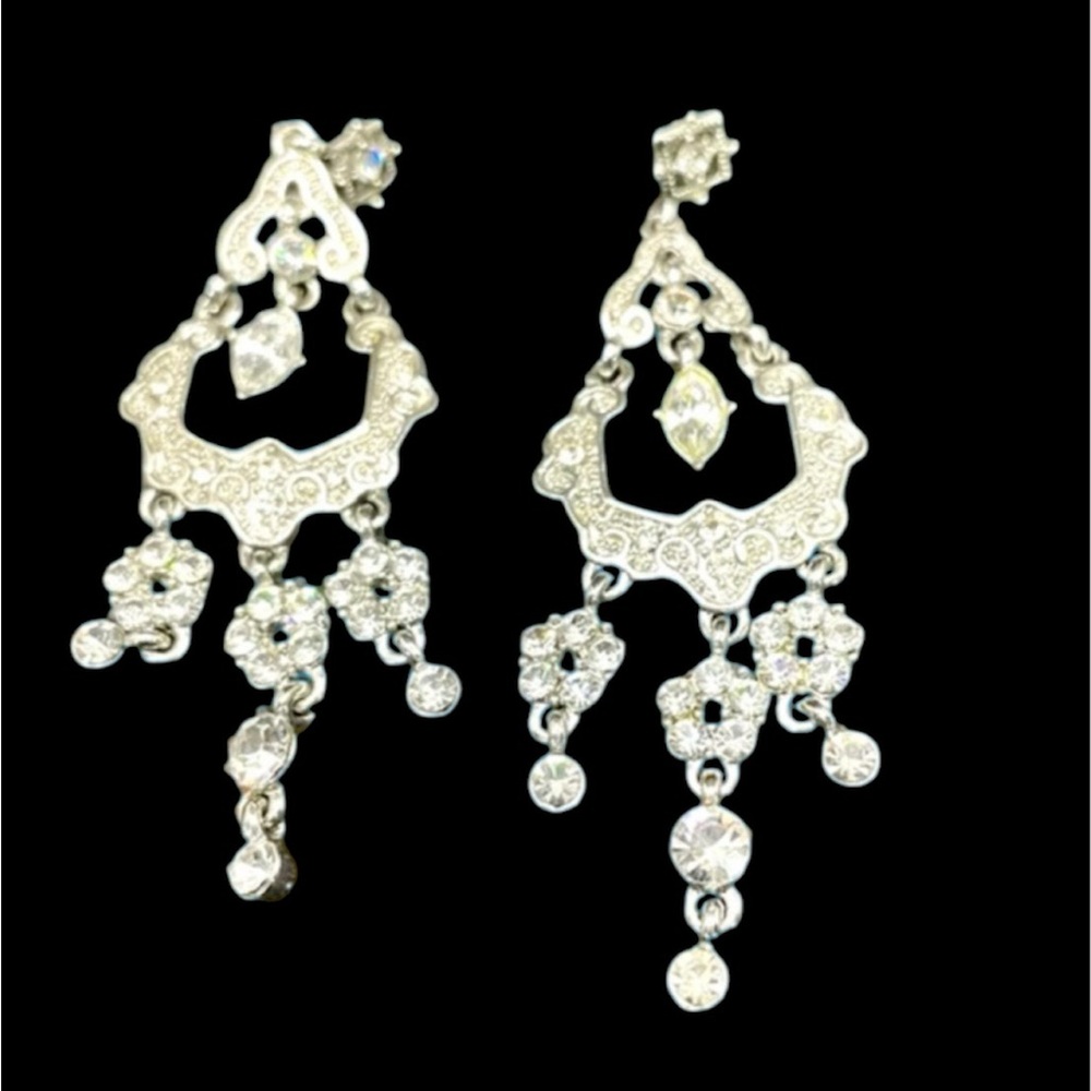 Silvertone Crystal‎ Chandelier Statement Earrings